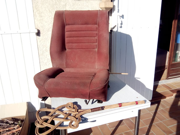 fauteuil et tapette